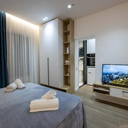 Niki's Guest house *